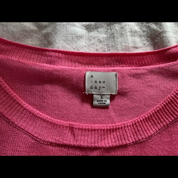 Light weight sweater - Picture 2 of 3